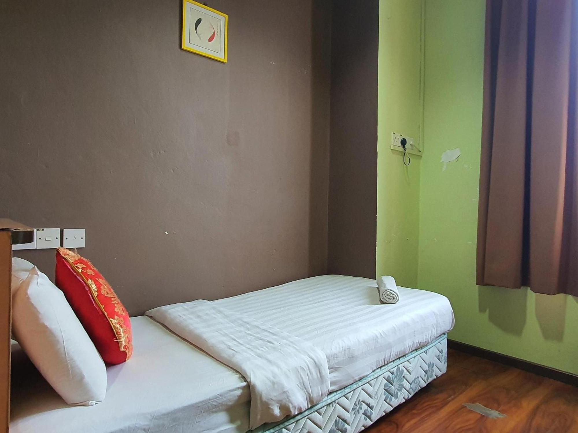 Oyo 90964 Melody 88 Inn Miri Kültér fotó