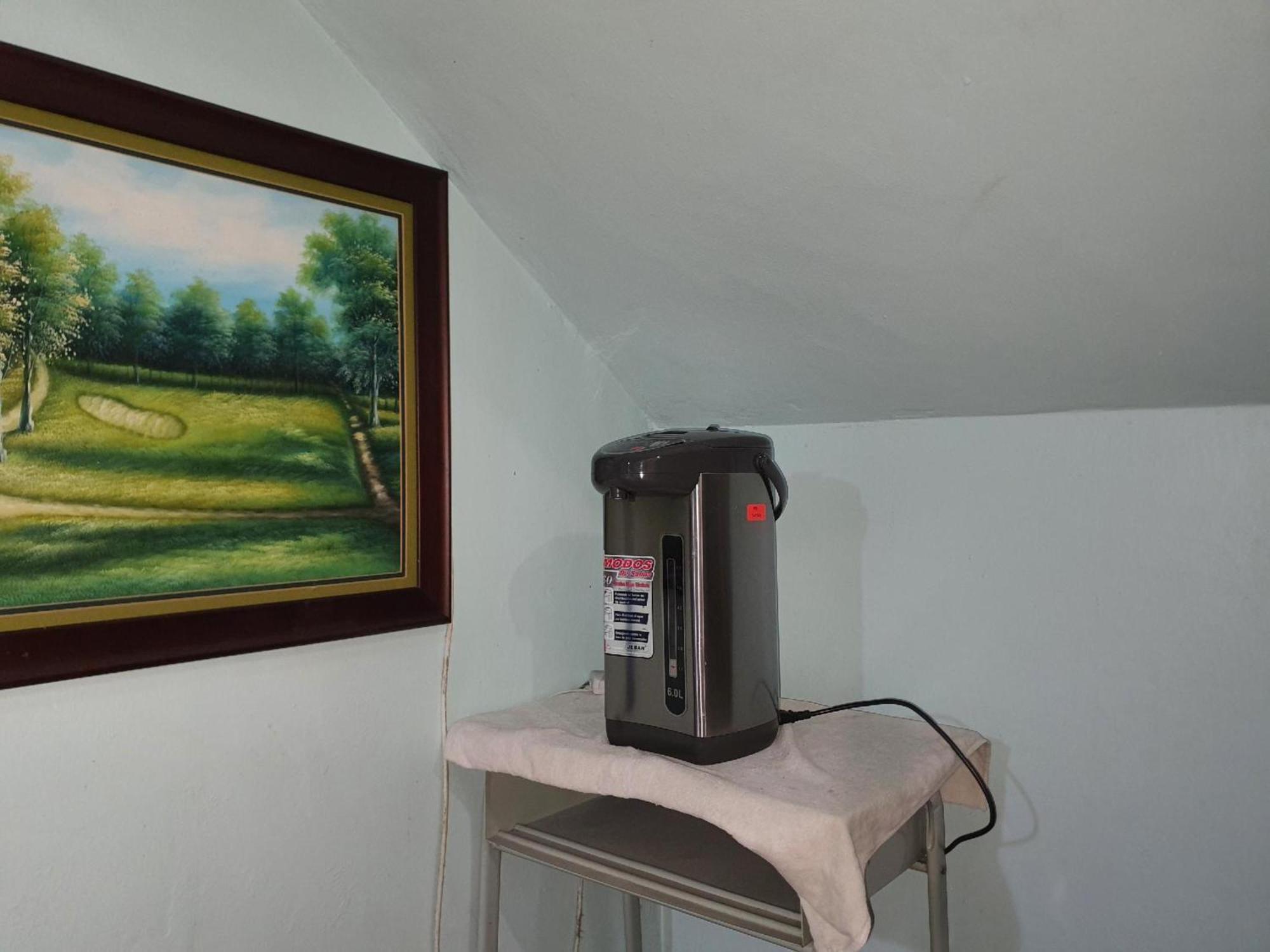 Oyo 90964 Melody 88 Inn Miri Kültér fotó